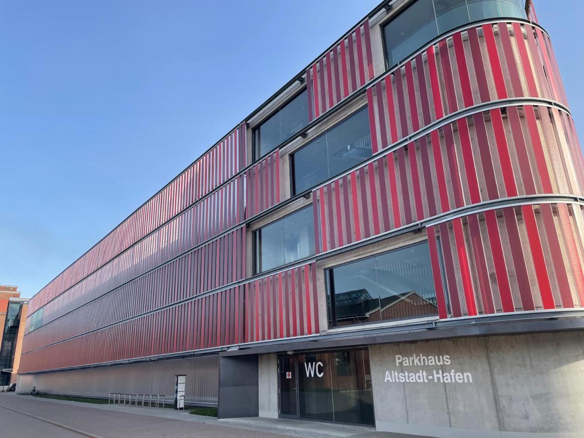 Dock 07 - Modernes 4 Sterne-ferienapartment Direkt Am Hafen Wißmar