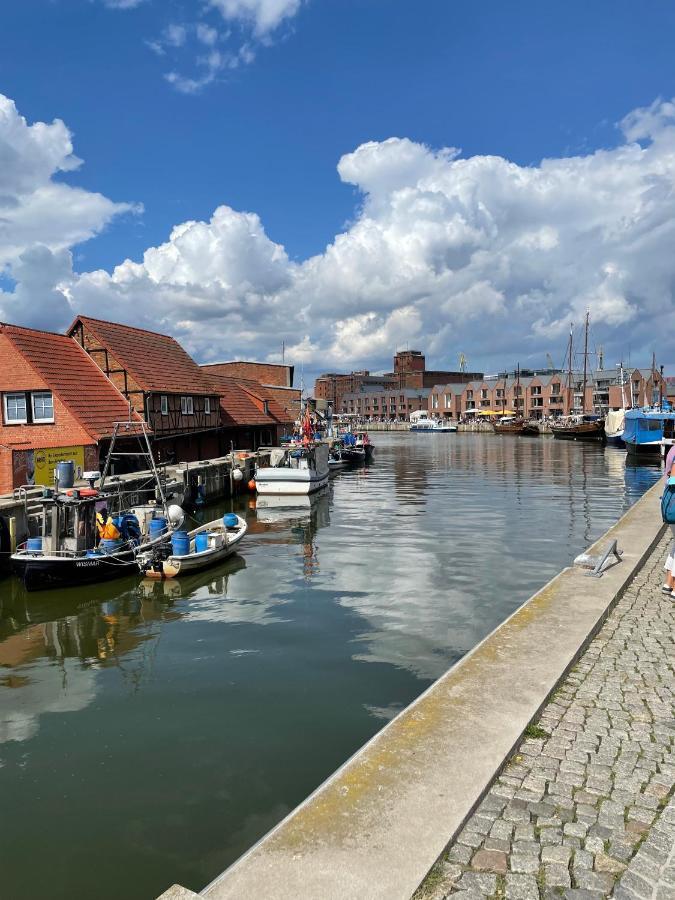 Appartement Dock 07 - Modernes 4 Sterne-ferienapartment Direkt Am Hafen