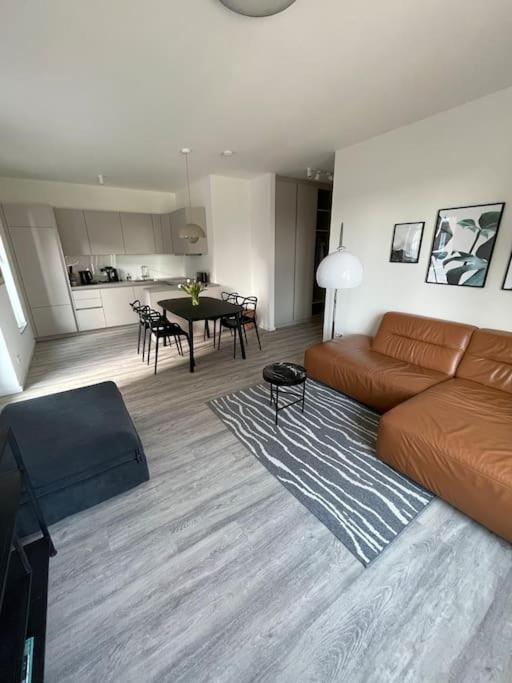Dock 07 - Modernes 4 Sterne-ferienapartment Direkt Am Hafen *