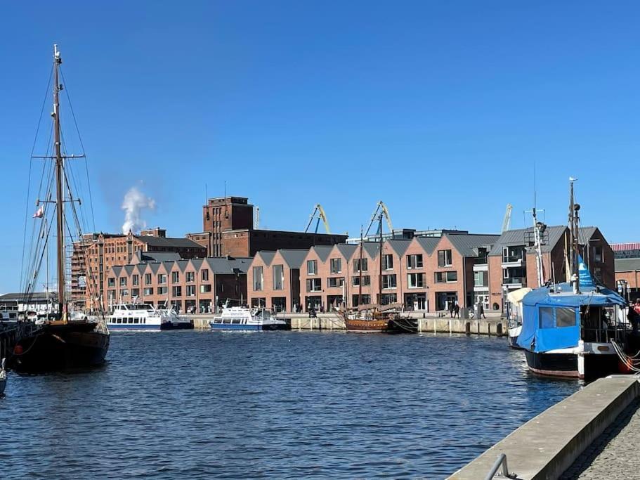 Dock 07 - Modernes 4 Sterne-ferienapartment Direkt Am Hafen