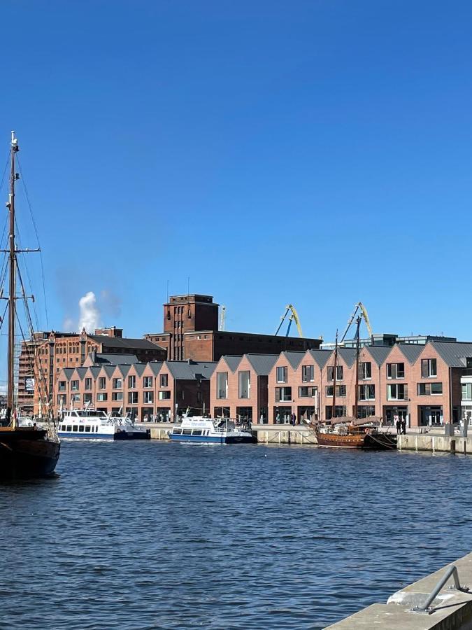 Dock 07 - Modernes 4 Sterne-ferienapartment Direkt Am Hafen