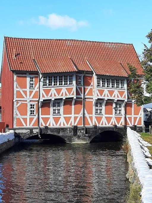 Dock 07 - Modernes 4 Sterne-ferienapartment Direkt Am Hafen *