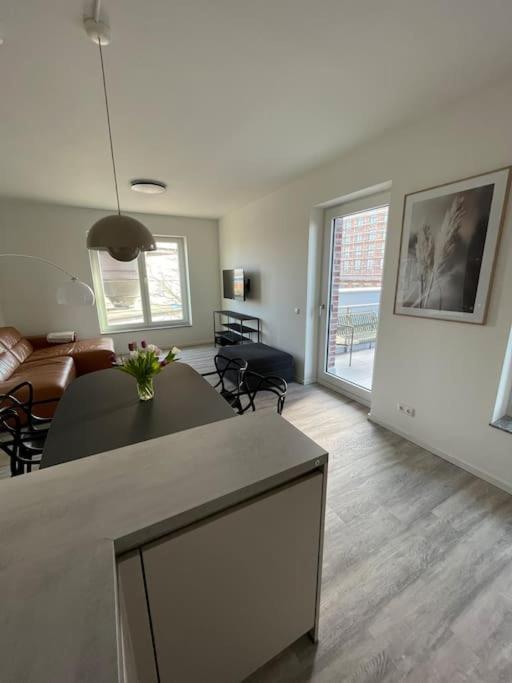 Dock 07 - Modernes 4 Sterne-ferienapartment Direkt Am Hafen Appartement *